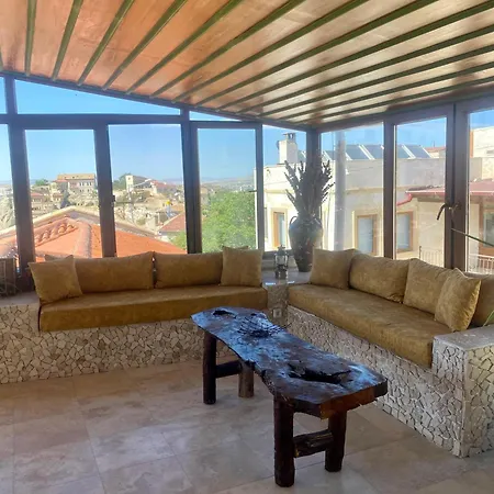 Vaveyla Cave * أوروغوبْ