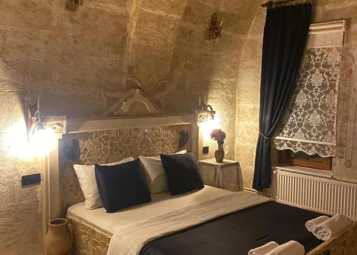 Vaveyla Cave فندق أوروغوبْ